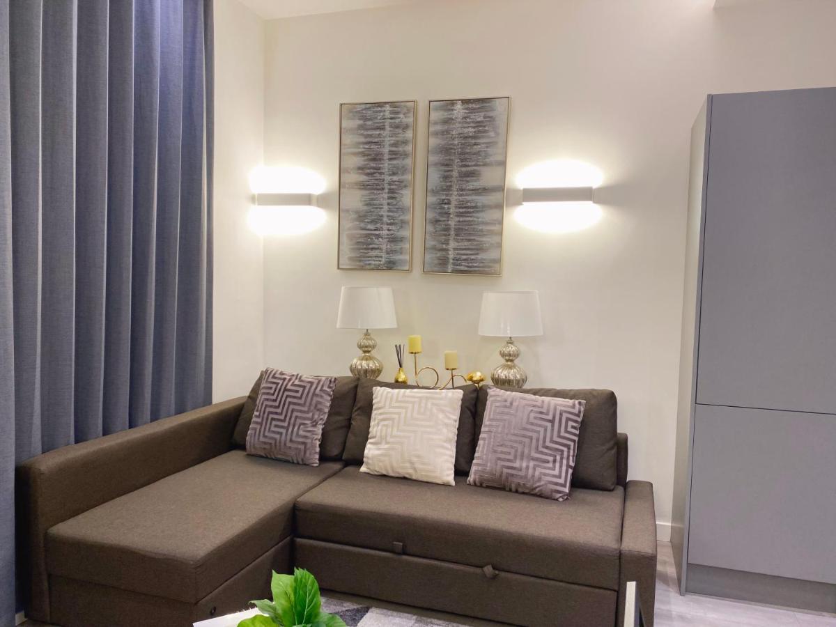 Newpointe Stunning 1-Bedroom Serviced Apartment Milton Keynes Exteriör bild